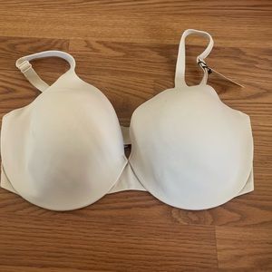 NWT Victoria Secret Bra. Size 32DD
